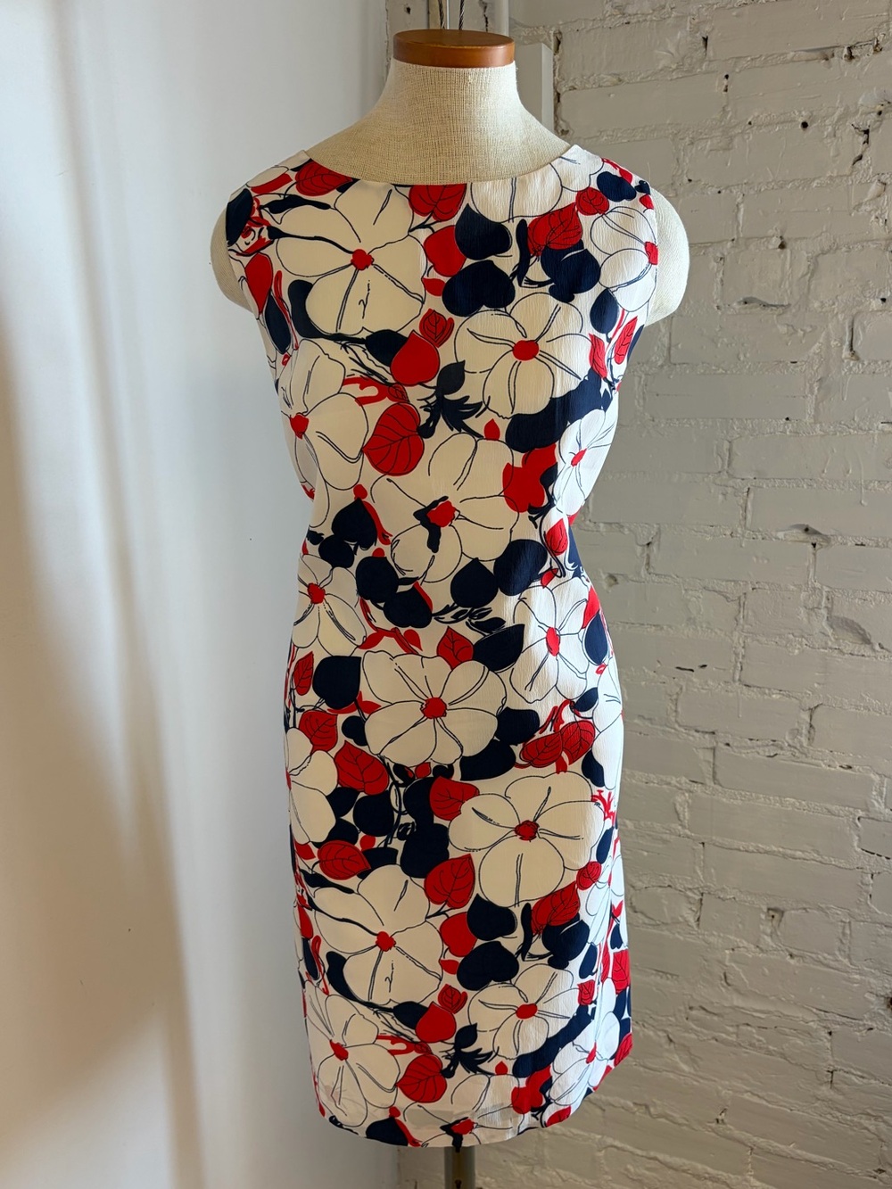 1960s Floral Shift Dress in Red, White and Blue